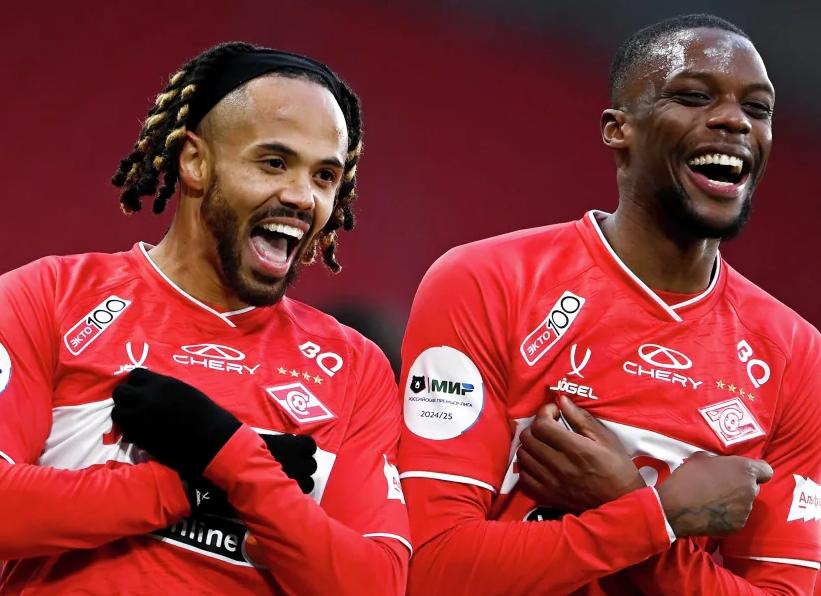 Новый спортивный директор «Спартака» не привозил Фабрегаса и Ван Перси. Фейк, в который нас заставляют верить