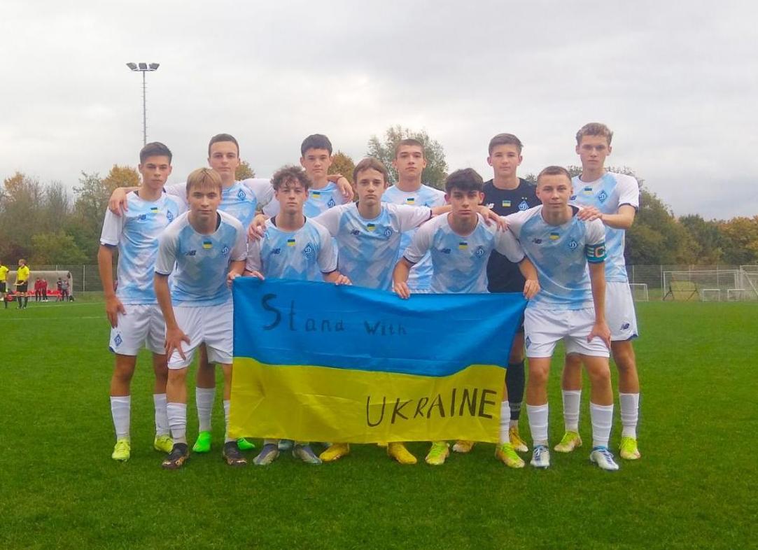 Бывает же! Игрок Кельна U-17 забил гол на пятой секунде матча!