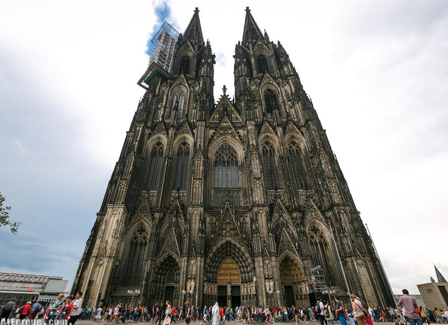 Вместо того, чтобы поставить Германии мат в два хода, Япония прозевала ферзя