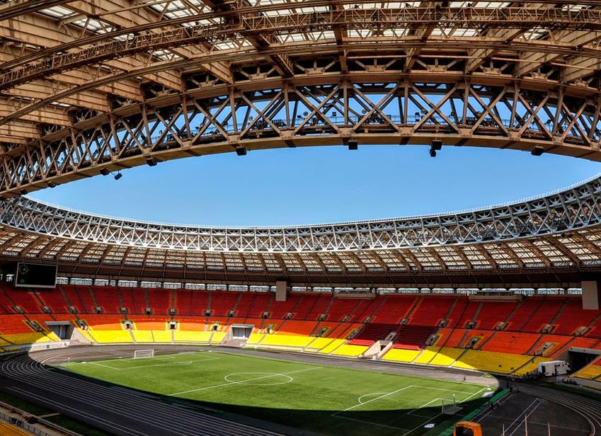 Есть ли шансы у сборной России остаться в ФИФА? Полярные мнения: Нобель, Сорокин и депутат Свищев